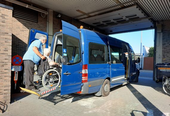 CDV De Kiosk haalt gebruikers van Leopoldsburg terug op met de bus