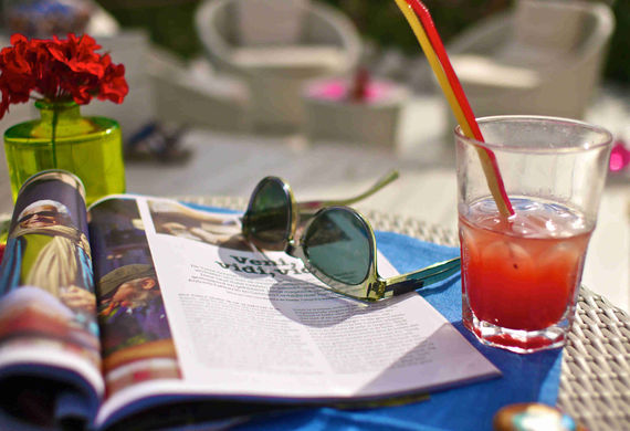 Zon, muziek, cocktails en moctails in WZC Kloosterhof